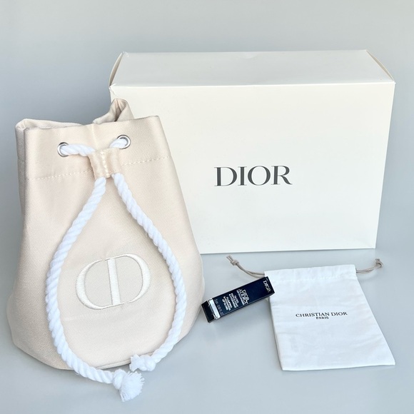 Dior Accessories - DIOR Beauty CD Makeup Bucket Pouch NIB/ Dior Addict Lip Maximizer Sample sz pink